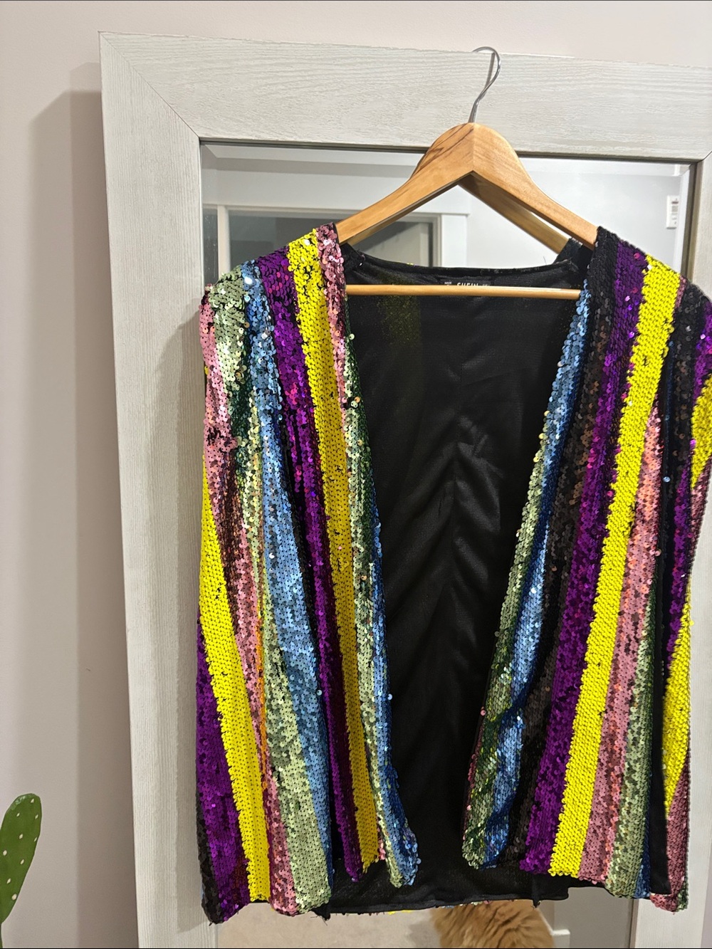 Sequin Cape